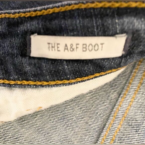 Abercrombie & Fitch bootcut stretch jeans W 26 L 33 on label. - Picture 5 of 9